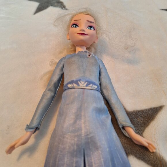 2018 Disney Frozen 2 Singing‎ Elsa Musical Fashion Doll Tested Works - Picture 10 of 10